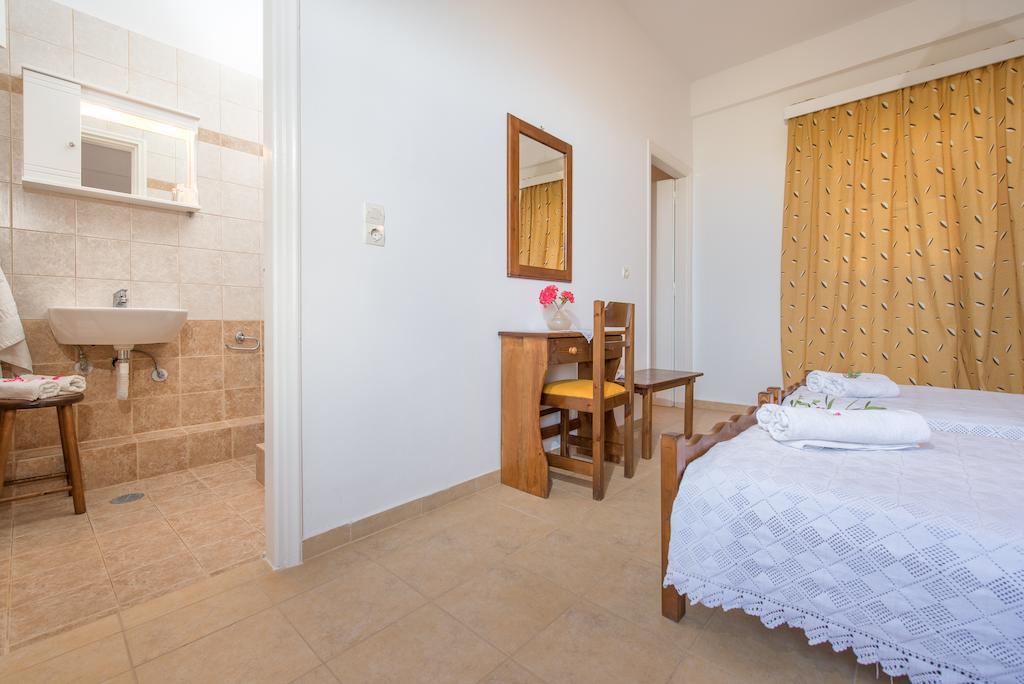 Physis Studios Vasilikos  Ruang foto